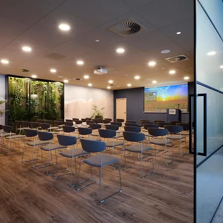 Novotel Centrum 3*